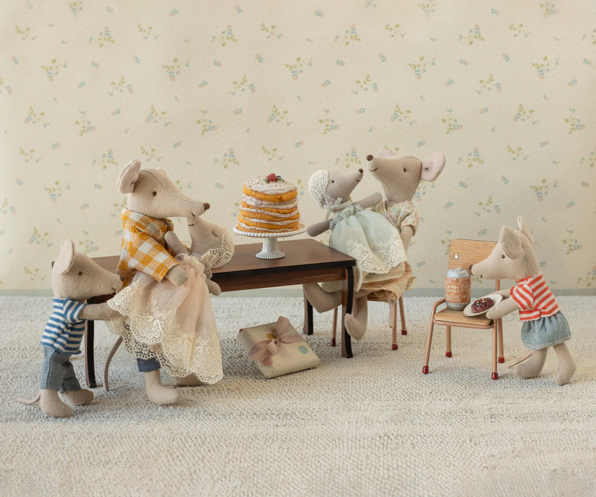 Baby mouse in gown - Mint - Image 2