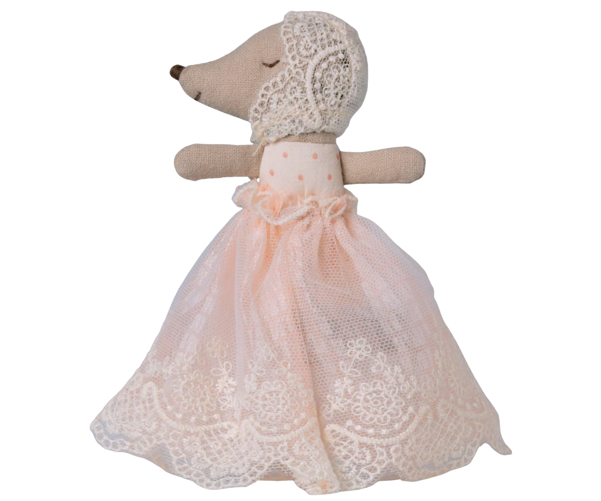 Baby mouse in gown - Powder - Image 3