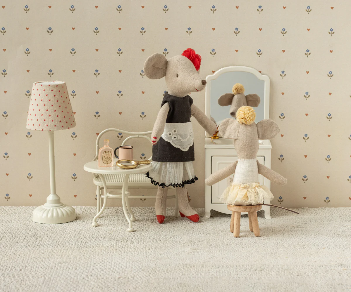 Beautician mouse, Mum - Image 2