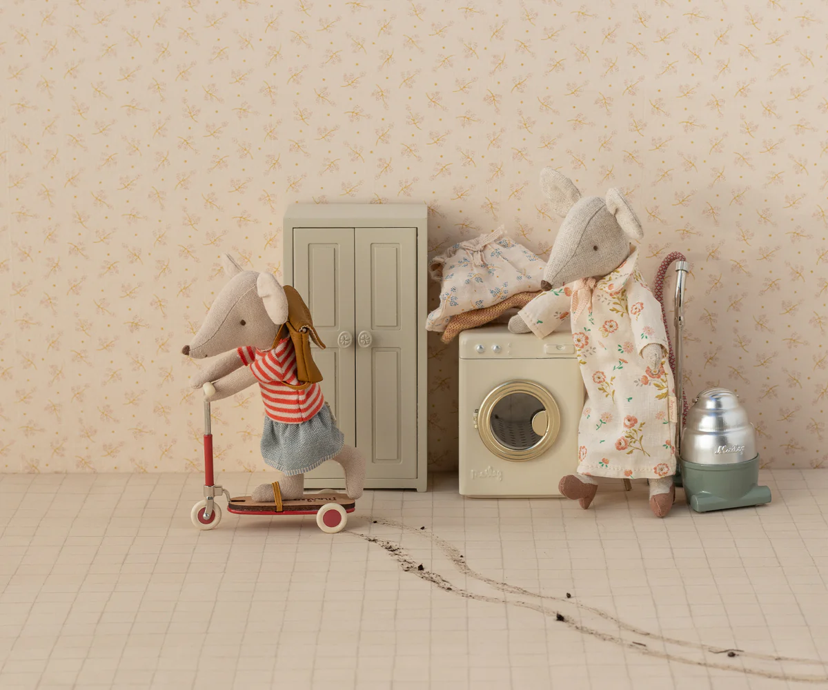 Closet, Mouse - Cream - Image 3