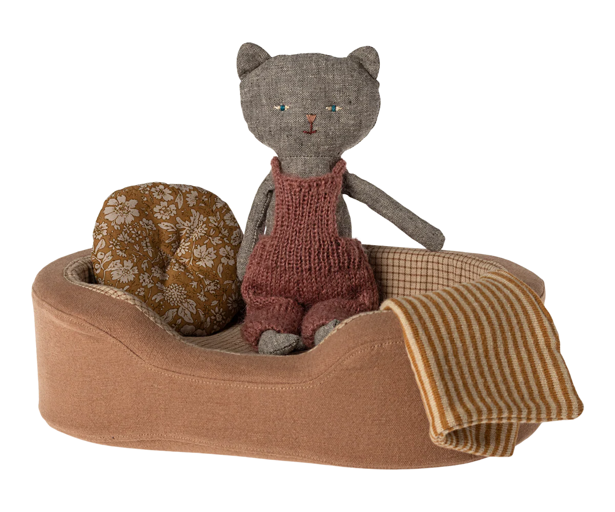 Cosy Basket, Small - Brown - Image 3