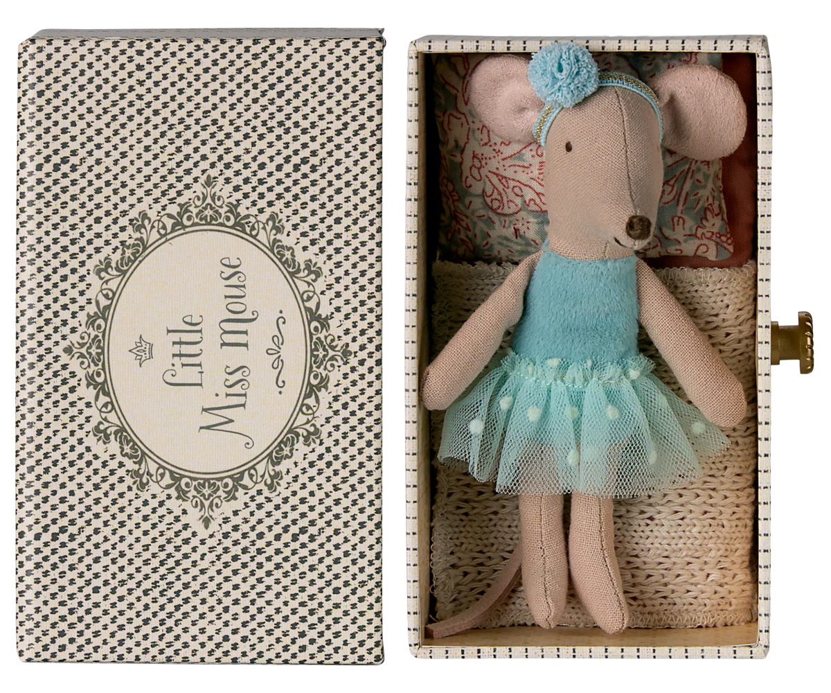 Dance mouse in daybed, Little sister - Image 3