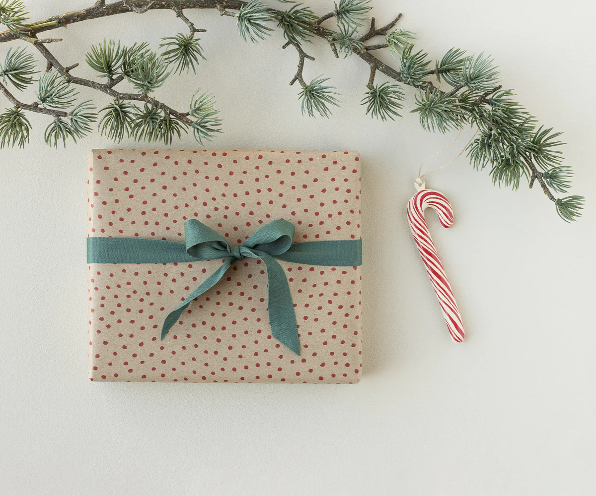 Gift wrap, Polka red - 10 m - Image 3