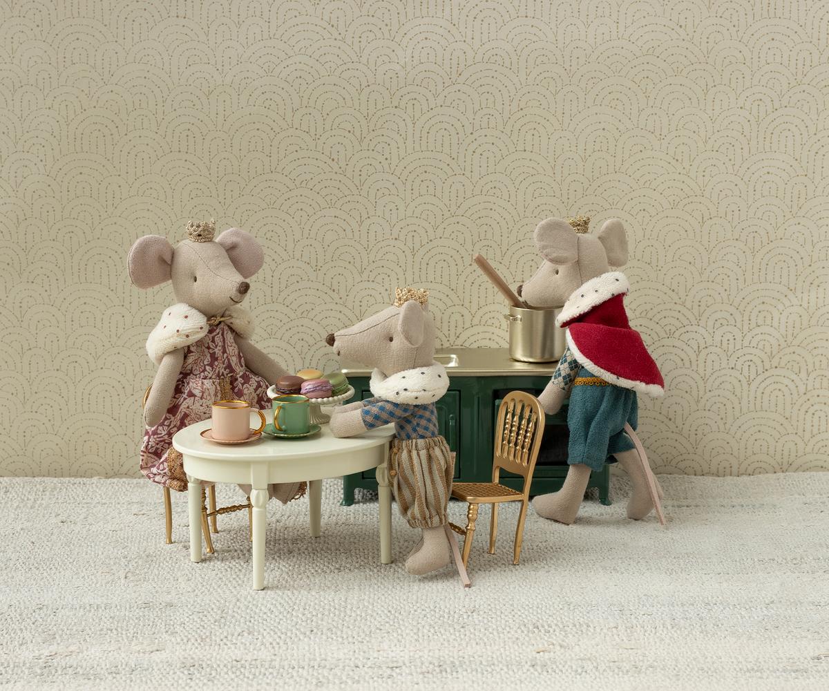 Gold Chair, Mouse - Image 4