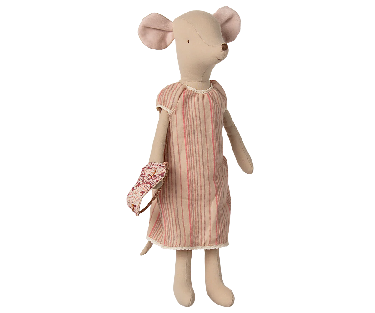 Medium Mouse in Nightgown - Image 6