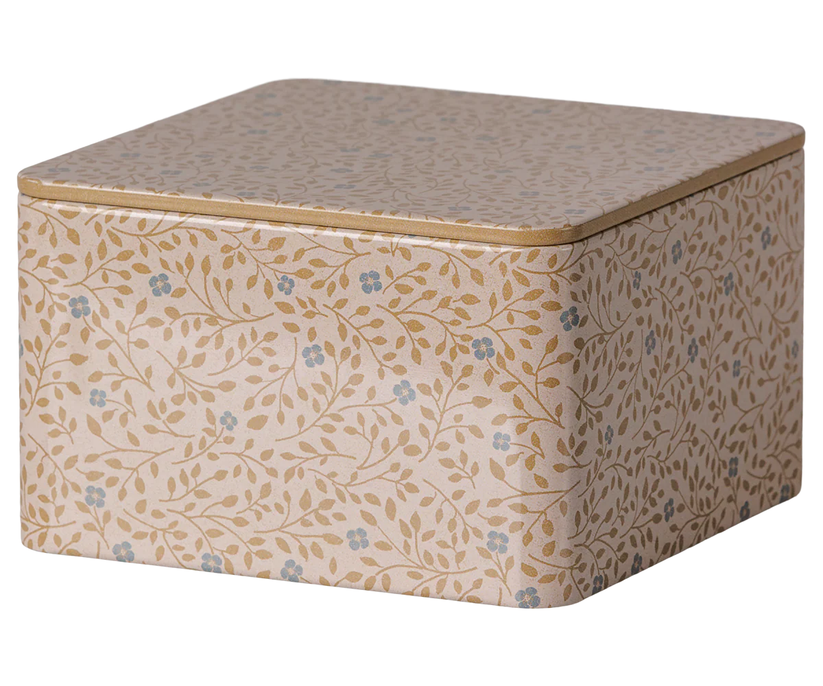 Metal box - Branches