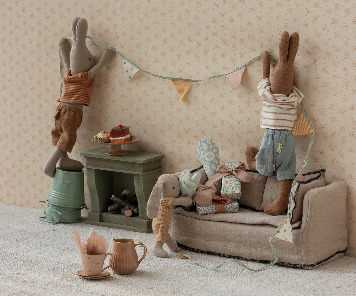 Garland, Miniature - Image 4
