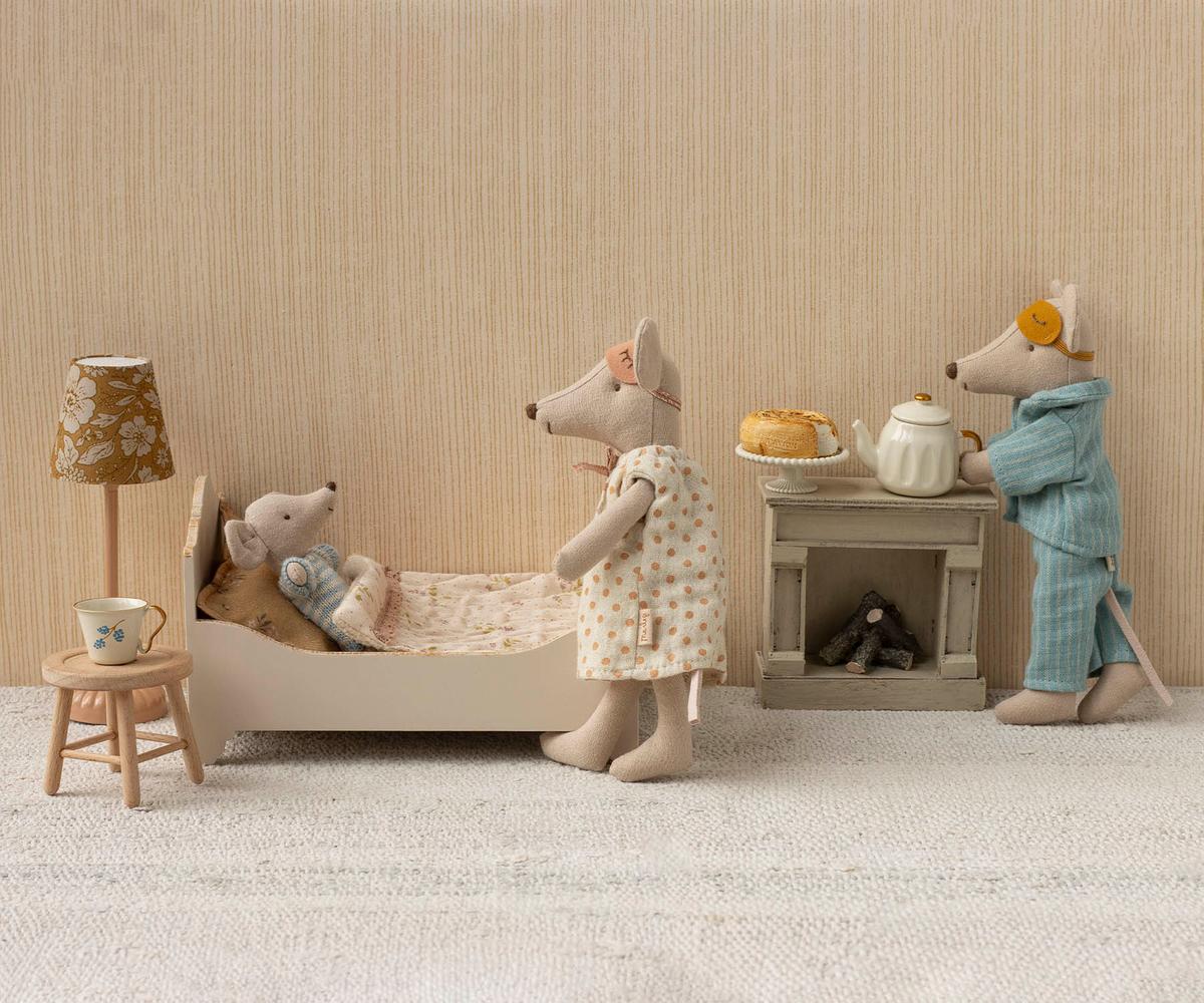 Mum & Dad in cigarbox - Image 4