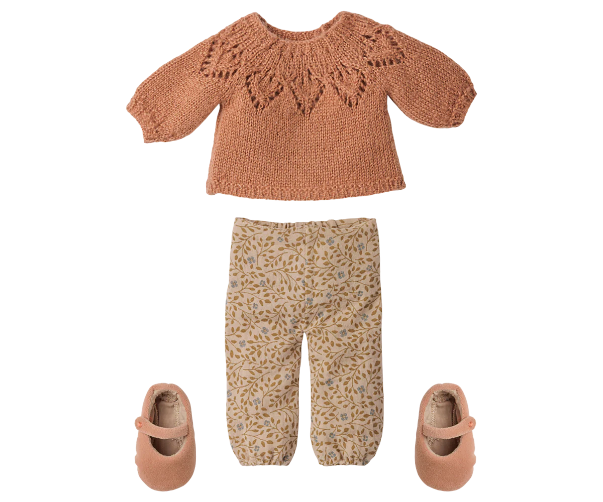 Pants and knitted sweater, Size 3 - Vintage powder