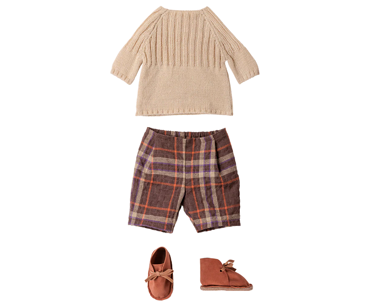 Pants and knitted sweater, Size 4 - Off white