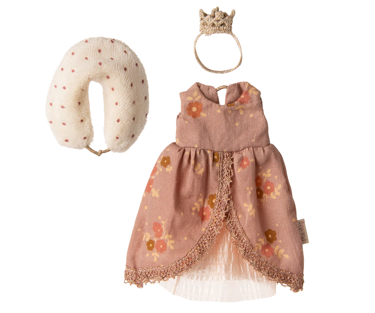 Queen dress, Mum mouse
