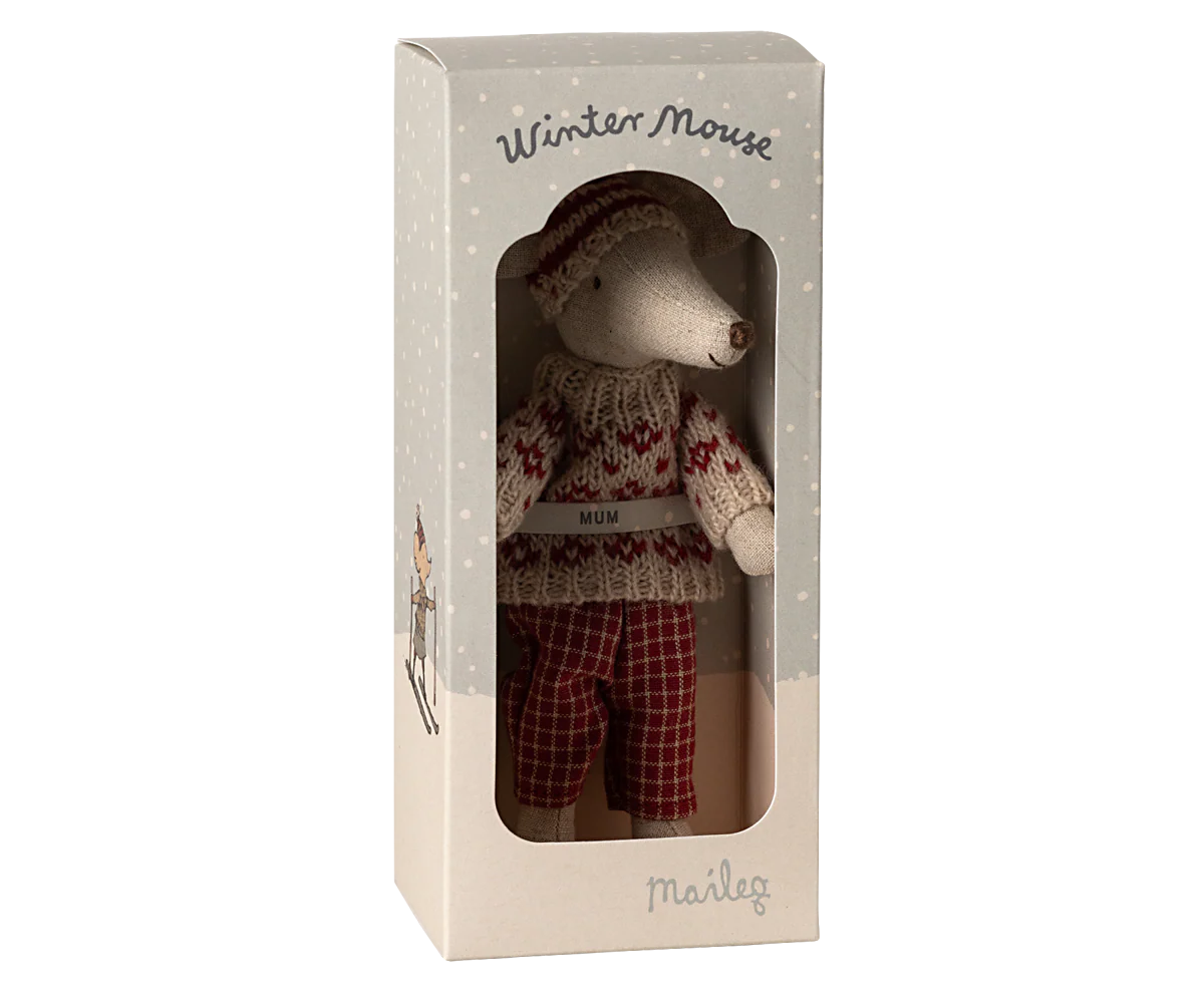 Winter mouse with ski set, Mum - Red - Image 4